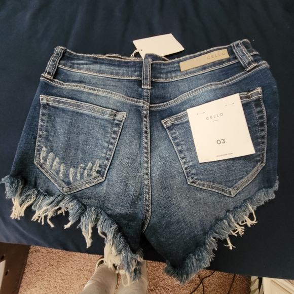 Cello Jean Shorts - Picture 8 of 10